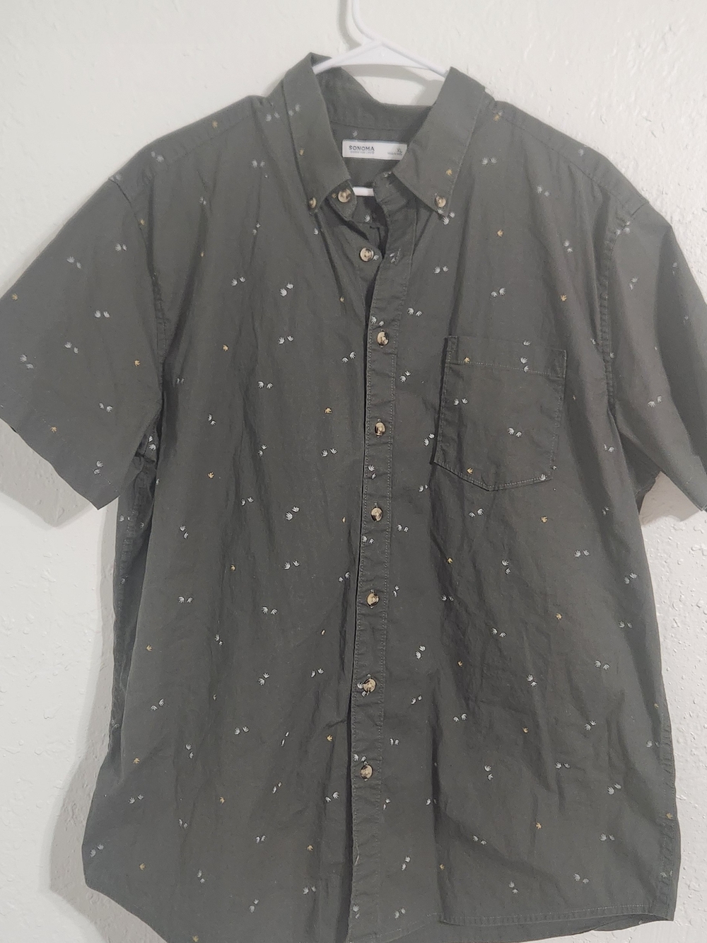 Sonoma Olive Green Short-Sleeve Button-Down Shirt with Dot Print